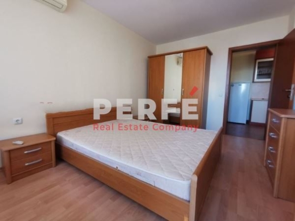 Двустаен апартамент в к.к. Елените - 70 кв.м за 1129 €/кв.м - Снимка #1