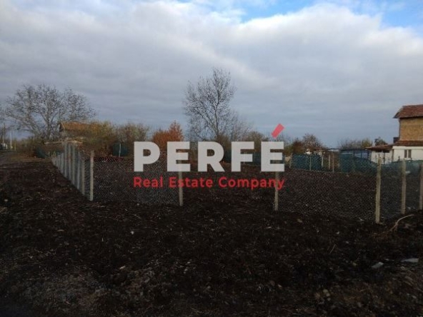 Парцел в с. Ливада, Област Бургас - 705 кв.м за 46 €/кв.м - Снимка #1