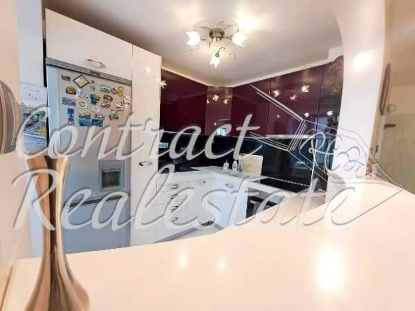 Дава се под наем Тристаен апартамент в Варна, Погреби - 90 кв.м за 663 € - Снимка #1