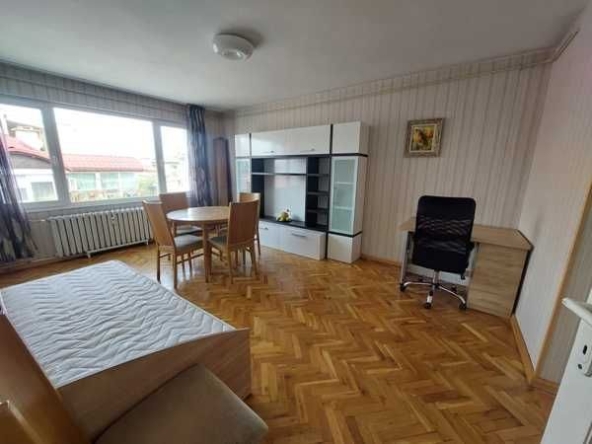 Тристаен апартамент в Русе, Алеи Възраждане - 85 кв.м за 1636 €/кв.м - Снимка #1