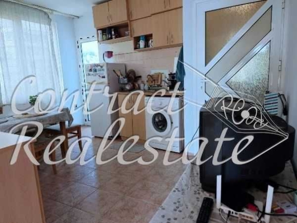 Дава се под наем Тристаен апартамент в Варна, ВИНС - 90 кв.м за 459 € - Снимка #1