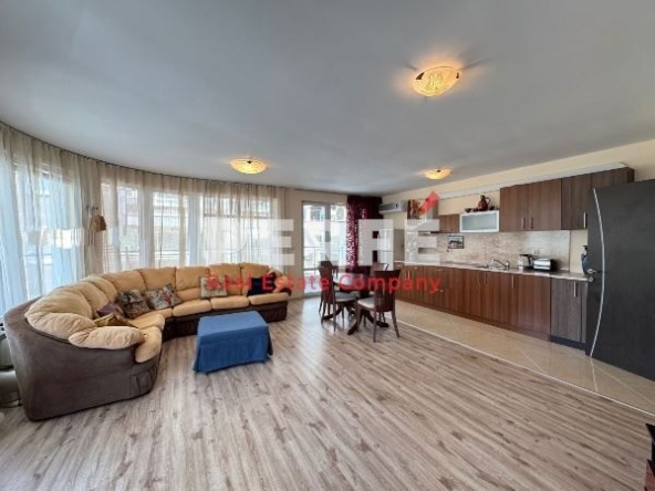 Двустаен апартамент в Поморие - 112 кв.м за 1500 €/кв.м - Снимка #1