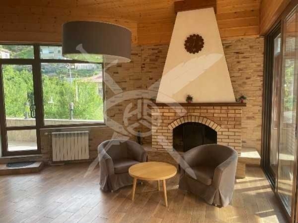 Хотел в Лъки - 995 кв.м за 392 €/кв.м - Снимка #1