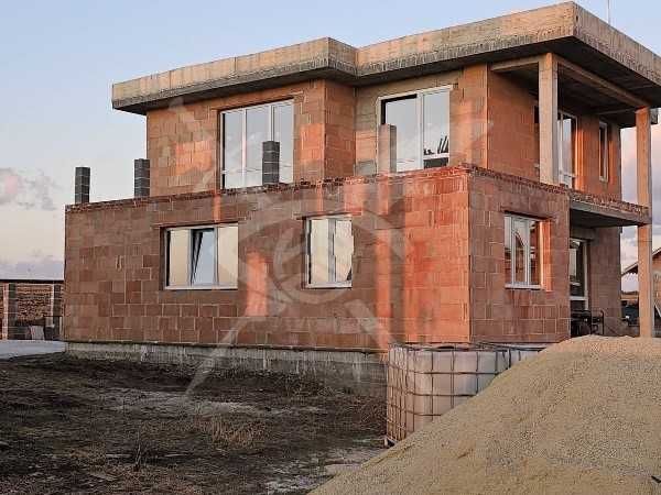 Къща в Бургас, Сарафово - 230 кв.м за 1240 €/кв.м - Снимка #1