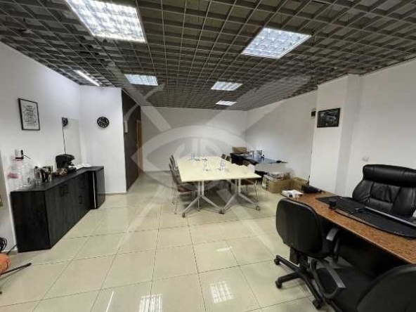 Дава се под наем Офис в Пловдив, Център - 87 кв.м за 63000 € - Снимка #1