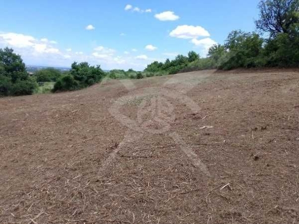 Парцел в с. Първенец, Област Пловдив - 1660 кв.м за 104 €/кв.м - Снимка #1