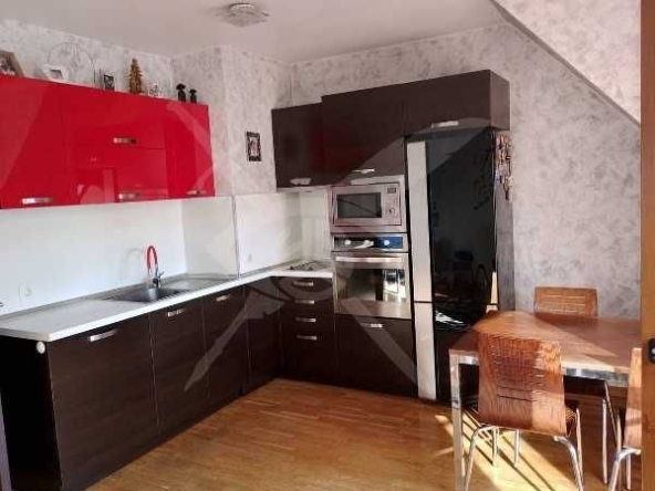 Тристаен апартамент в Пловдив, Кючук Париж - 97 кв.м за 2124 €/кв.м - Снимка #1