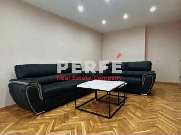 Дава се под наем Двустаен апартамент в Бургас, Лазур - 70 кв.м за 714 € - Снимка #1