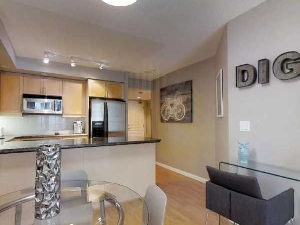 Дава се под наем Тристаен апартамент в Пловдив, Въстанически - 86 кв.м за 321.3 € - Снимка #1