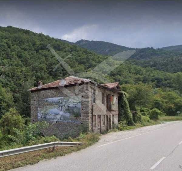 Етаж от къща в с. Нареченски бани, Област Пловдив - 100 кв.м за 250 €/кв.м - Снимка #1