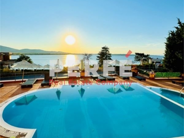 Тристаен апартамент в Созопол - 126 кв.м за 1068 €/кв.м - Снимка #1