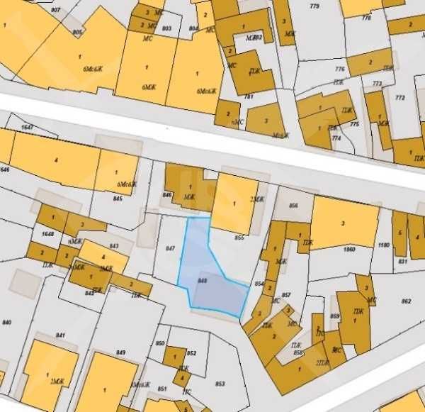 Парцел в Пловдив, Център - 168 кв.м за 395 €/кв.м - Снимка #1