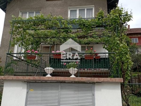 Къща в Перник, Клепало - 298 кв.м за 571 €/кв.м - Снимка #1