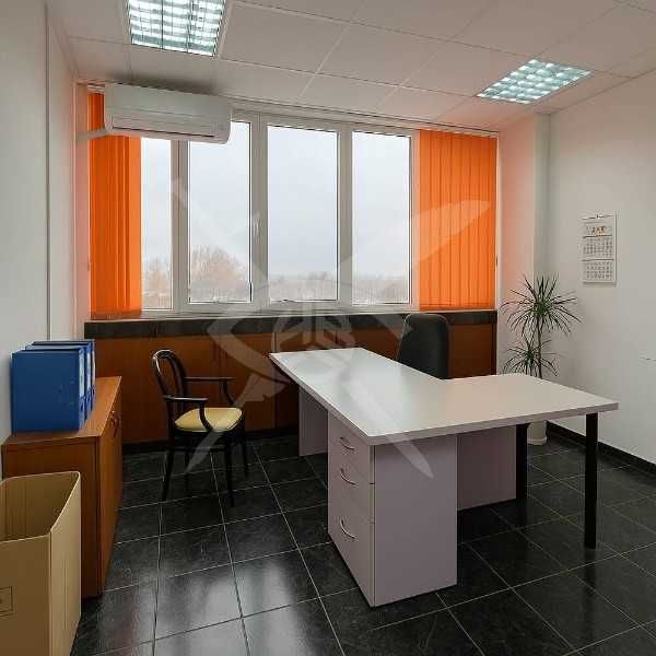 Офис в Пловдив, Център - 54 кв.м за 1389 €/кв.м - Снимка #1