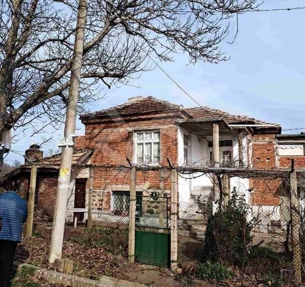 Къща в с. Дюлево, Област Бургас - 100 кв.м за 1000 €/кв.м - Снимка #1