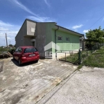 Дава се под наем Магазин в с. Стамболово, Област Хасково - 430 кв.м за 408 € - Снимка #1