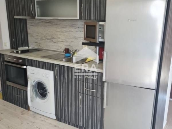 Тристаен апартамент в Варна, Базар Левски - 50 кв.м за 1471 €/кв.м - Снимка #1