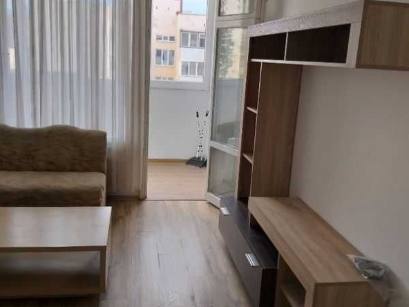 Дава се под наем Едностаен апартамент в София, Хиподрума - 40 кв.м за 214.2 € - Снимка #1