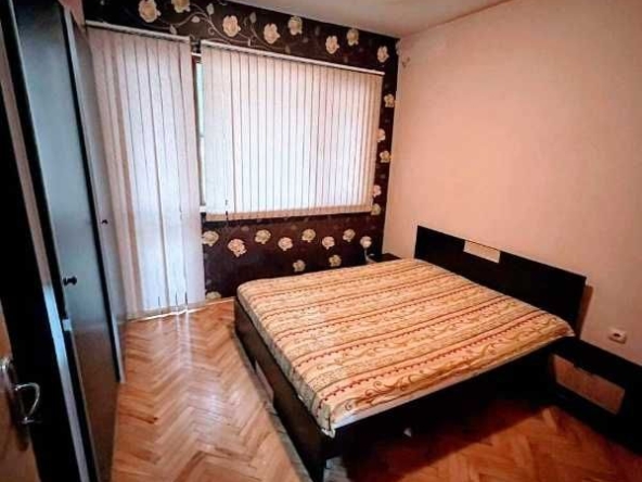Тристаен апартамент в Пловдив, Младежки Хълм - 102 кв.м за 1765 €/кв.м - Снимка #1