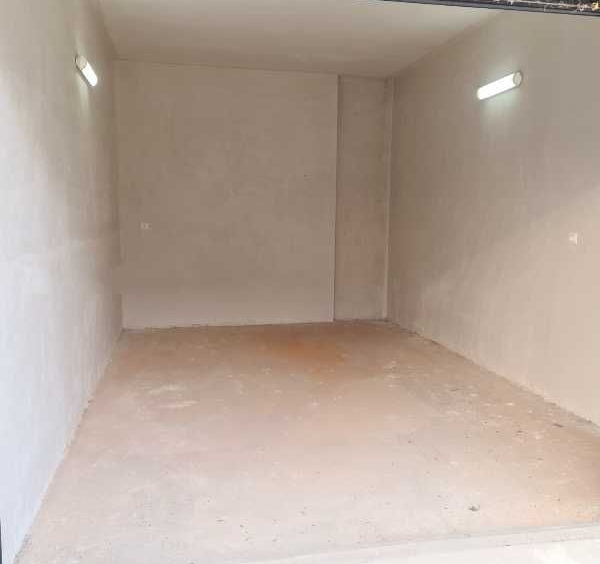 Гараж / Паркомясто в Пловдив, Южен - 20 кв.м за 1045 €/кв.м - Снимка #1