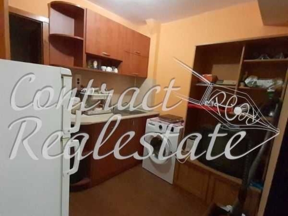 Дава се под наем Едностаен апартамент в Варна, Левски - 34 кв.м за 255 € - Снимка #1