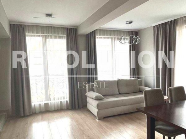 Дава се под наем Мезонет в Варна, Център - 90 кв.м за 1500 € - Снимка #1