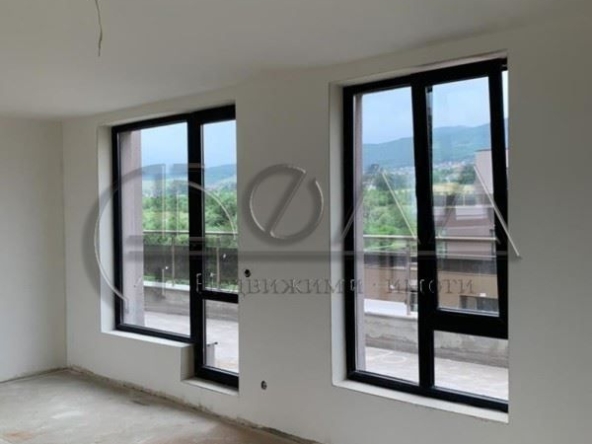 Тристаен апартамент в София, Малинова долина - 160 кв.м за 1050 €/кв.м - Снимка #1