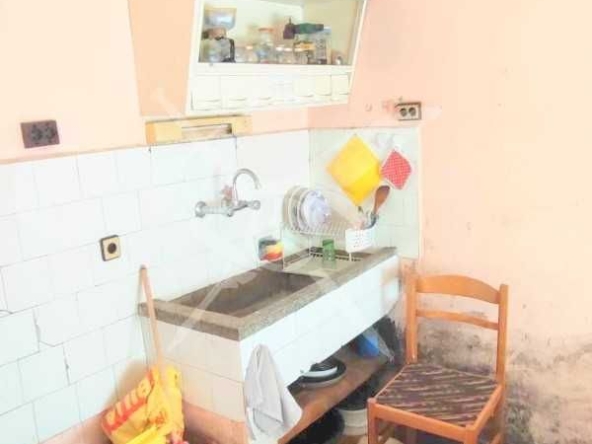 Етаж от къща в Карнобат - 76 кв.м за 816 €/кв.м - Снимка #1