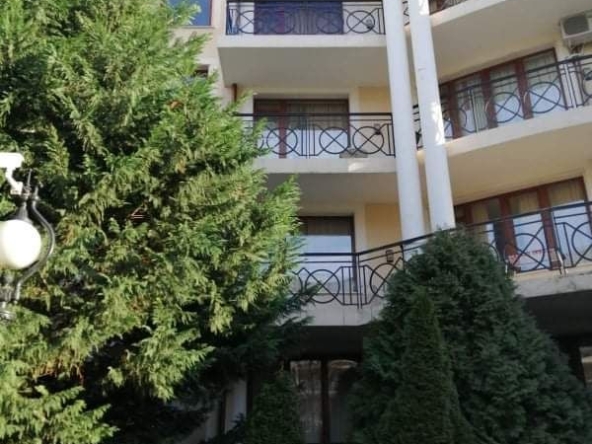 Дава се под наем Едностаен апартамент в к.к. Златни пясъци - 44 кв.м за 306 € - Снимка #1