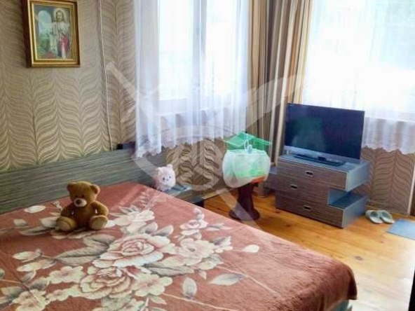 Етаж от къща в Карнобат - 91 кв.м за 854 €/кв.м - Снимка #1