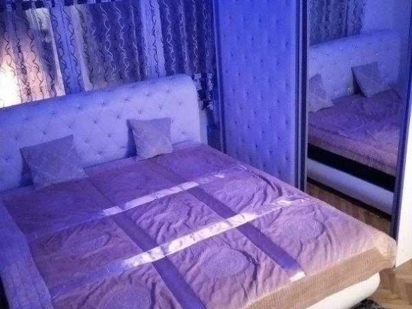 Дава се под наем Тристаен апартамент в Пловдив, Мараша - 86 кв.м за 464.1 € - Снимка #1