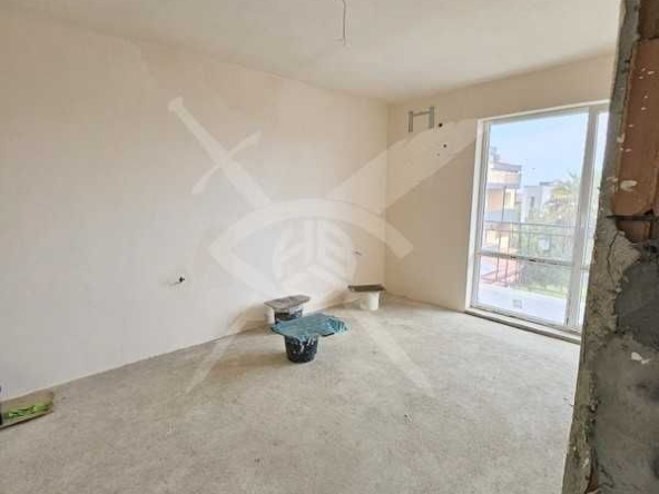 Дава се под наем Двустаен апартамент в с. Лозенец, Област Бургас - 60 кв.м за 76200 € - Снимка #1