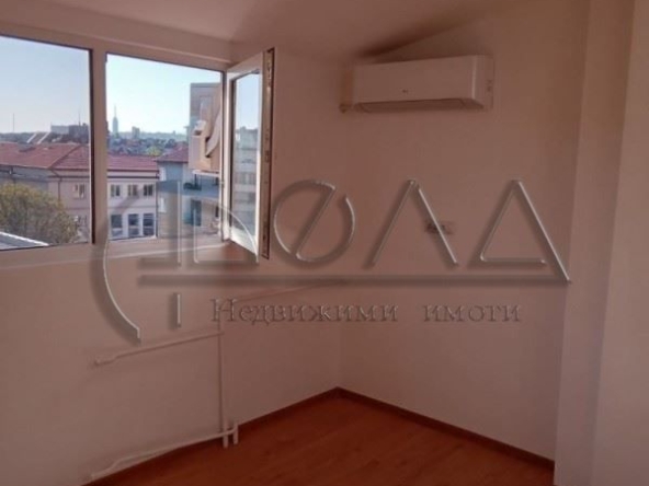 Двустаен апартамент в София, Център - 40 кв.м за 3000 €/кв.м - Снимка #1