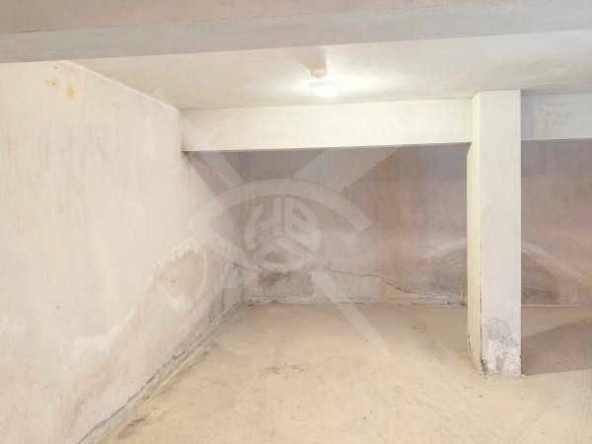 Гараж / Паркомясто в Бургас, Възраждане - 28 кв.м за 1072 €/кв.м - Снимка #1