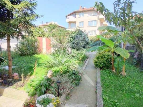 Етаж от къща в Приморско - 160 кв.м за 813 €/кв.м - Снимка #1