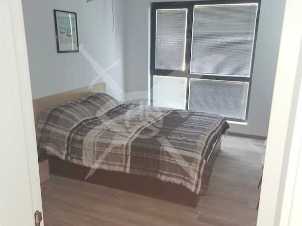 Тристаен апартамент в Бургас, Сарафово - 104 кв.м за 2010 €/кв.м - Снимка #1