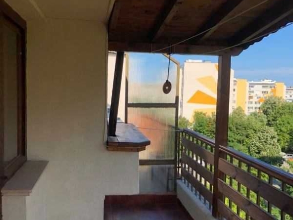 Дава се под наем Двустаен апартамент в Бургас, Изгрев - 67 кв.м за 204 € - Снимка #1