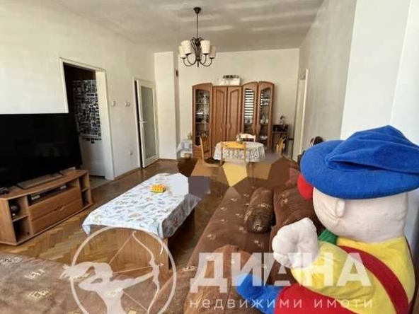 Тристаен апартамент в Пловдив, Мараша - 75 кв.м за 2067 €/кв.м - Снимка #1