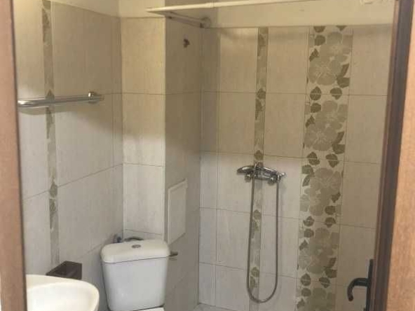 Дава се под наем Двустаен апартамент в Бургас, Меден рудник - зона А - 65 кв.м за 140.25 € - Снимка #1