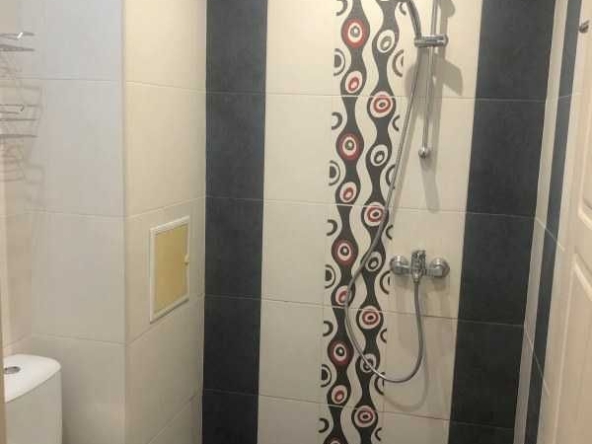 Дава се под наем Двустаен апартамент в Бургас, Меден рудник - зона В - 50 кв.м за 140.25 € - Снимка #1