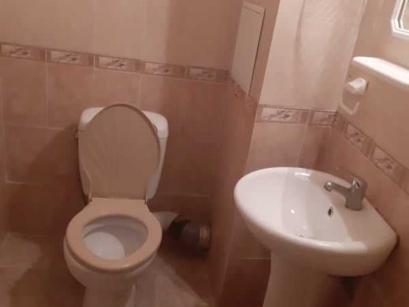 Дава се под наем Едностаен апартамент в Бургас, Лазур - 43 кв.м за 150 € - Снимка #1