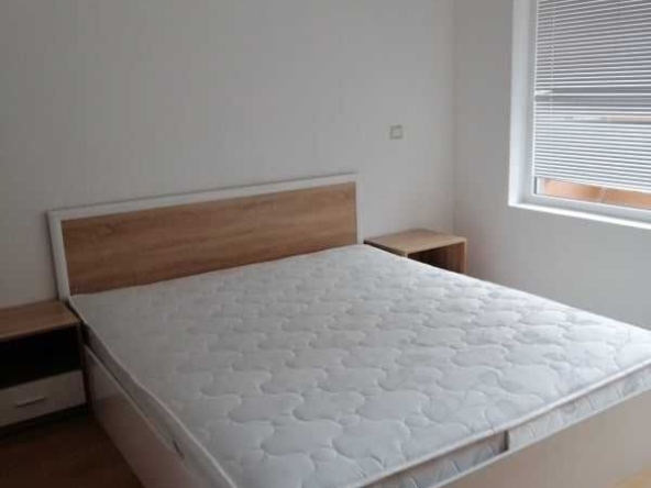 Дава се под наем Двустаен апартамент в Бургас, Лазур - 56 кв.м за 200 € - Снимка #1