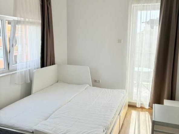 Дава се под наем Двустаен апартамент в к.к. Слънчев бряг - 35 кв.м за 112.2 € - Снимка #1