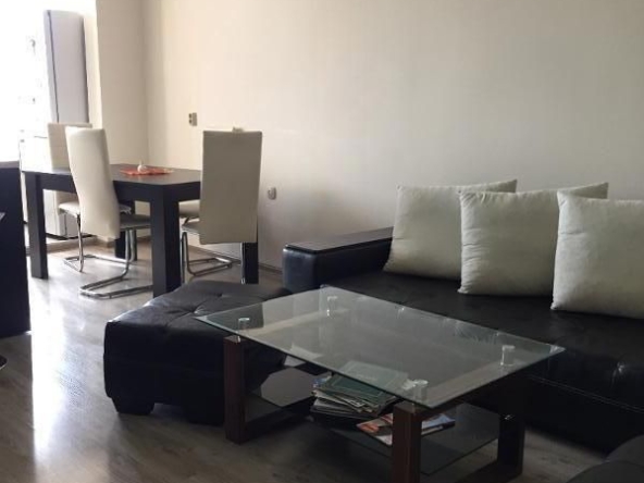 Дава се под наем Тристаен апартамент в Бургас, Меден рудник - зона А - 78 кв.м за 408 € - Снимка #1