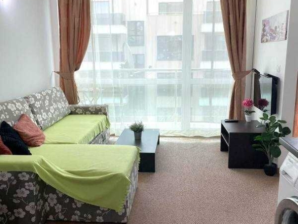 Дава се под наем Едностаен апартамент в Бургас, Сарафово - 52 кв.м за 300 € - Снимка #1
