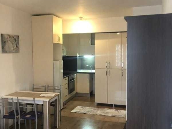 Дава се под наем Двустаен апартамент в Бургас, Меден рудник - зона А - 65 кв.м за 275 € - Снимка #1