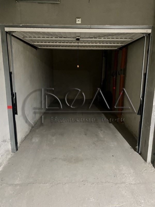 Гараж / Паркомясто в София, Овча купел - 19 кв.м за 1579 €/кв.м - Снимка #1