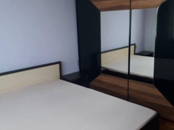 Дава се под наем Тристаен апартамент в София, Красно село - 91 кв.м за 825 € - Снимка #1