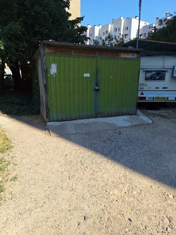 Гараж / Паркомясто в Казанлък - 18 кв.м за 43 €/кв.м - Снимка #1