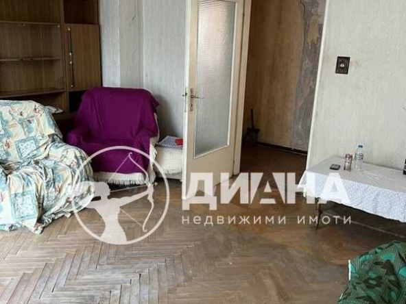 Двустаен апартамент в Пловдив, Кършияка - 64 кв.м за 1172 €/кв.м - Снимка #1